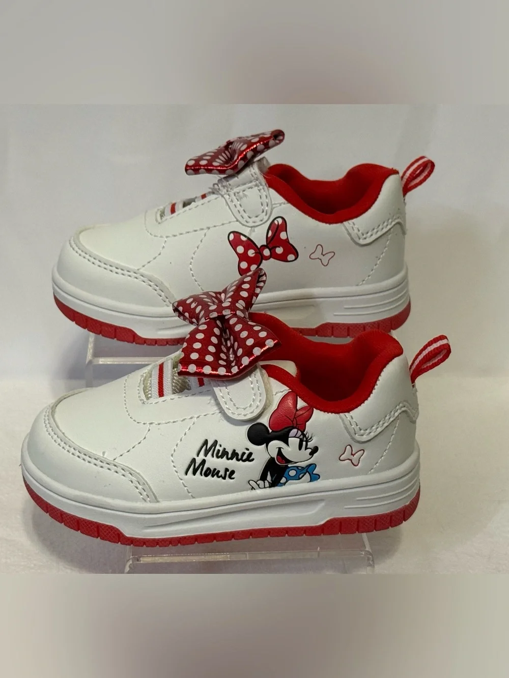 Disney Baby Minnie Mouse Toddler Girl’s Size 5 Bow Sneakers